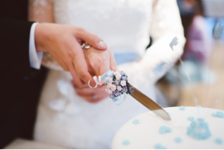 Tendance vs tradition : tout savoir pour choisir son dessert de mariage 